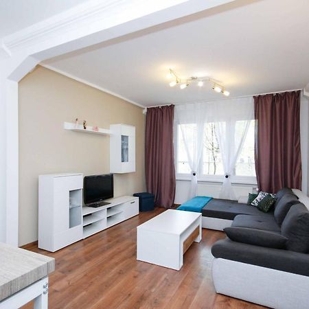 Trencianska Apartment Братислава Экстерьер фото